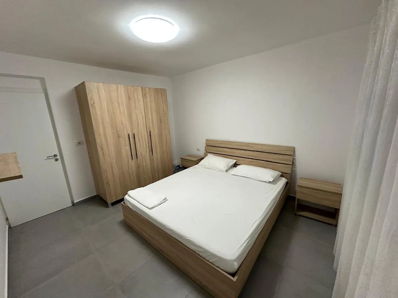 Deluxe Apartment Permet 0*,  Albania